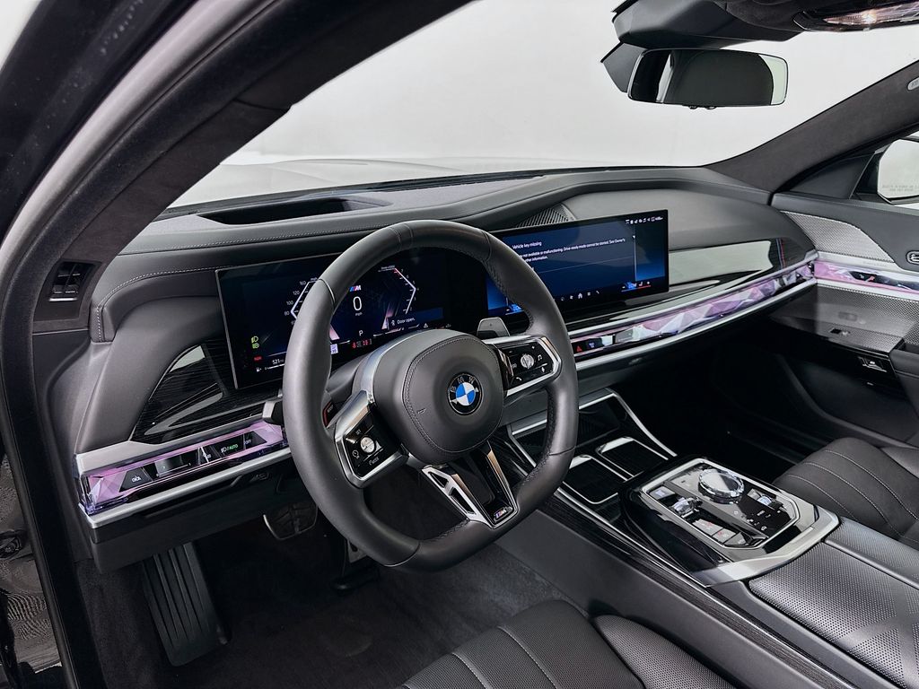 Thumbnail: 2025 BMW 7 Series - 9