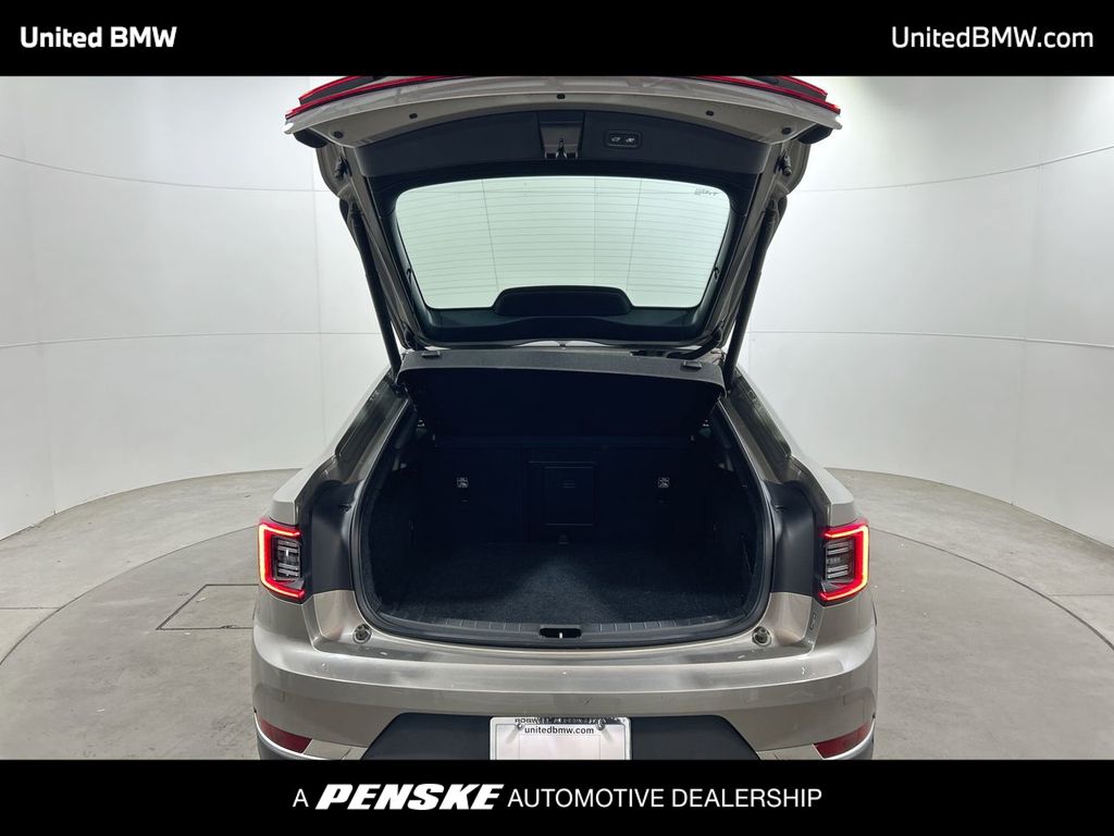 Thumbnail: 2022 Polestar 2 - 22