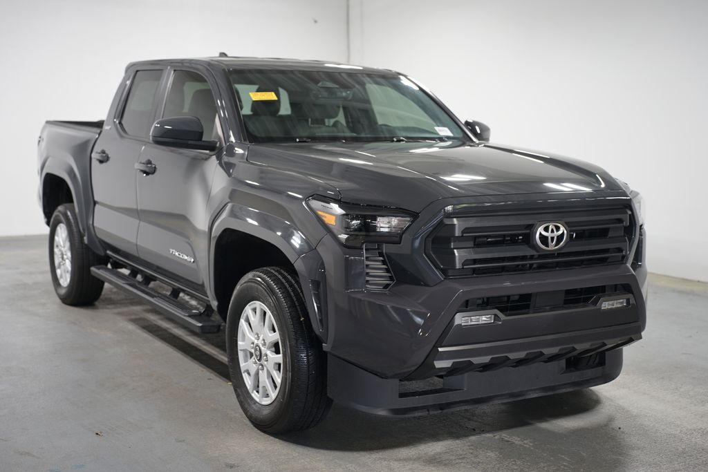 2024 Toyota Tacoma SR5 3