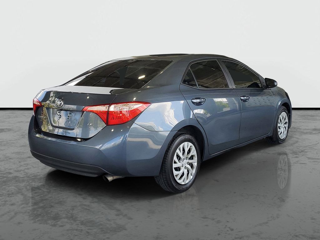 Used 2018 Toyota Corolla LE with VIN 2T1BURHE4JC005579 for sale in Tamarac, FL