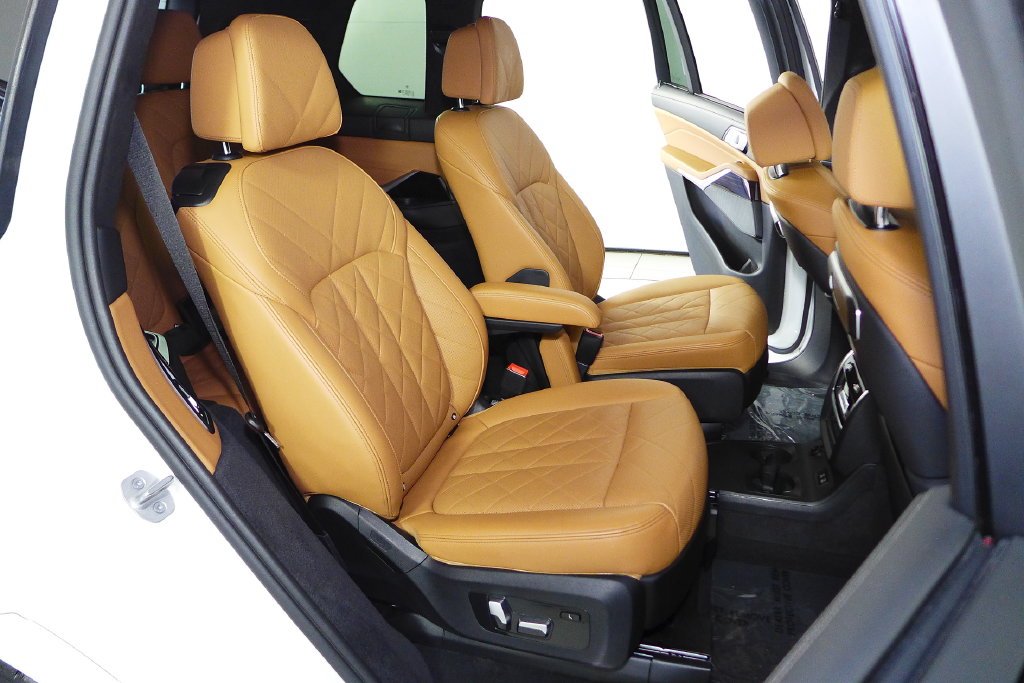 Thumbnail: 2024 BMW X7 - 20