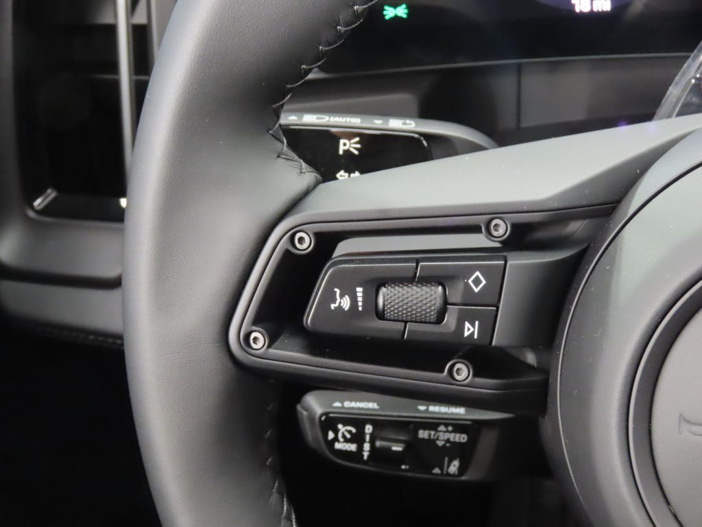 Thumbnail: 2026 Porsche Cayenne - 20