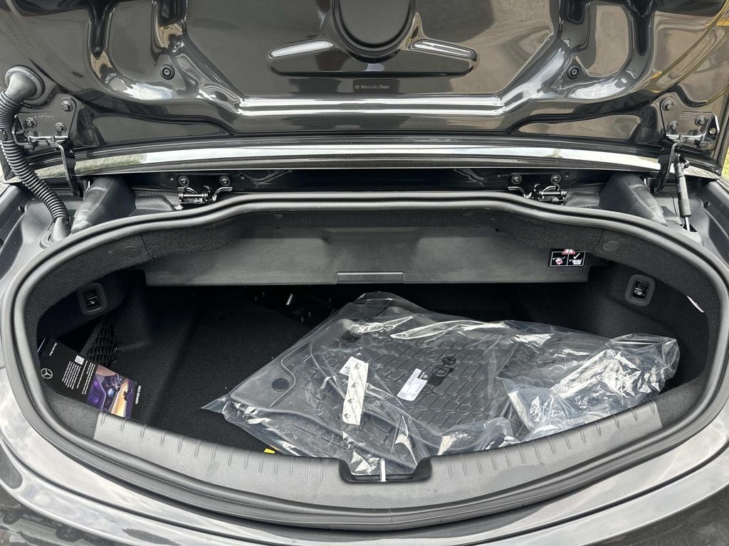 Thumbnail: 2026 Mercedes-Benz CLE - 19