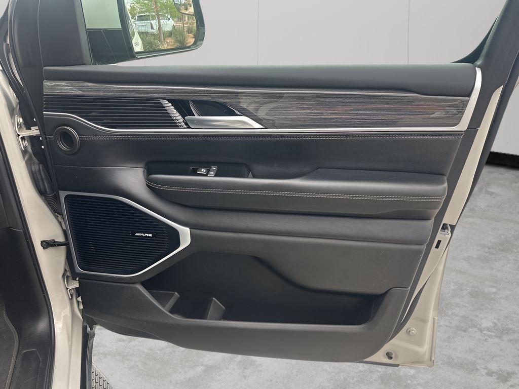 Used 2022 White Jeep Series II image 13