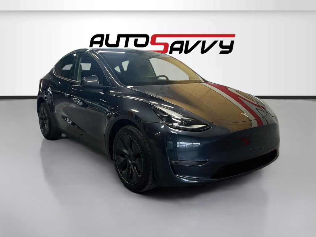 2025 Tesla Model Y Long Range Dual Motor All-Wheel Drive's photo