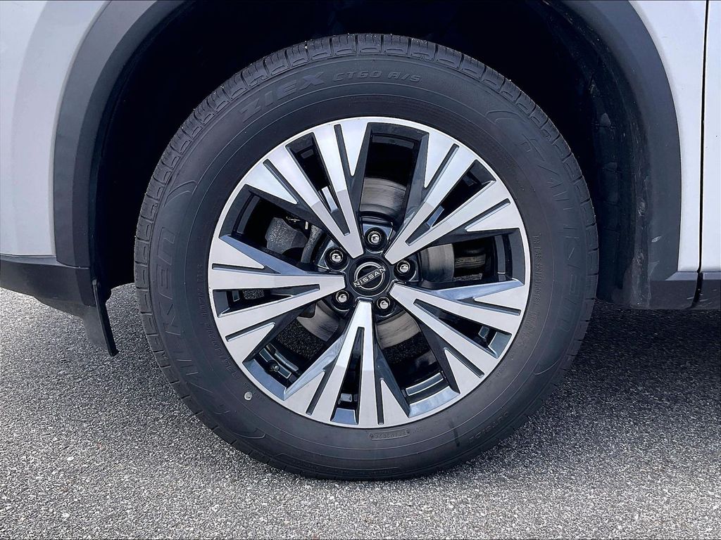 2023 Nissan Rogue — photo 7