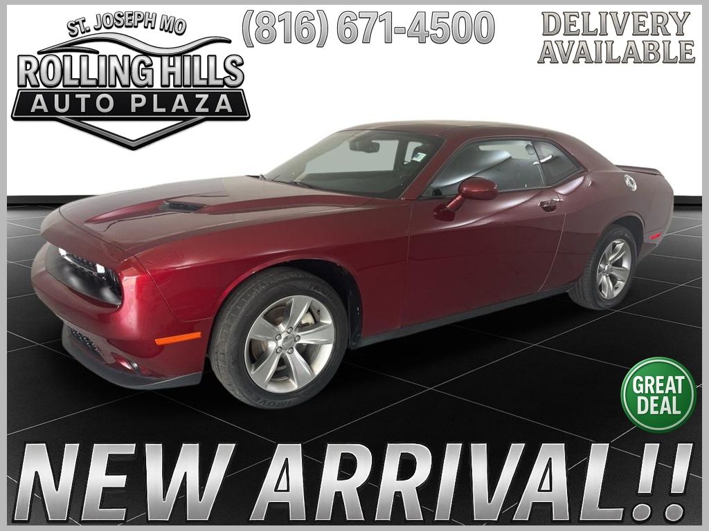 2021 Dodge Challenger SXT RWD