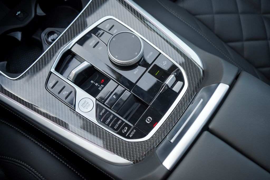 Thumbnail: 2026 BMW X5 - 19