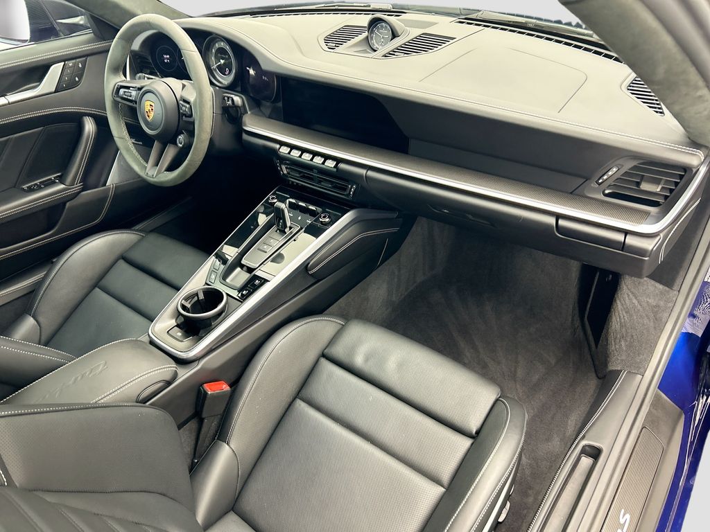 Thumbnail: 2024 Porsche 911 - 20