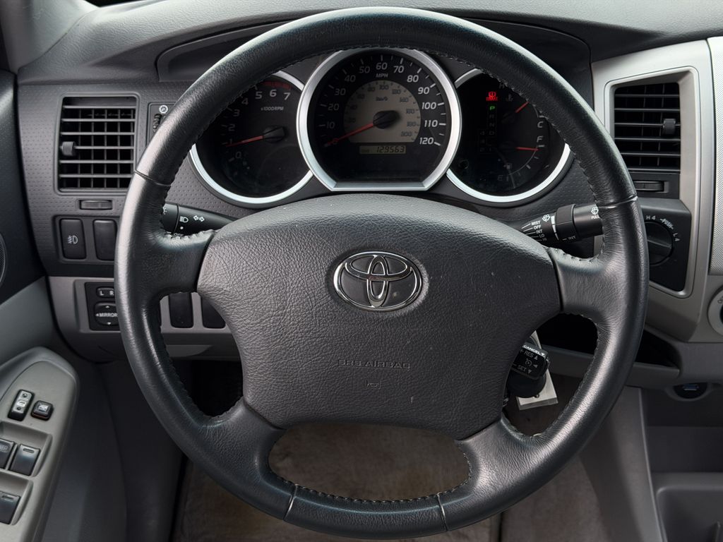 Used 2005 Toyota Tacoma Truck