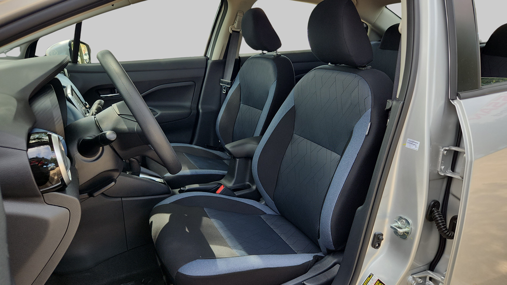 2025 Nissan Versa