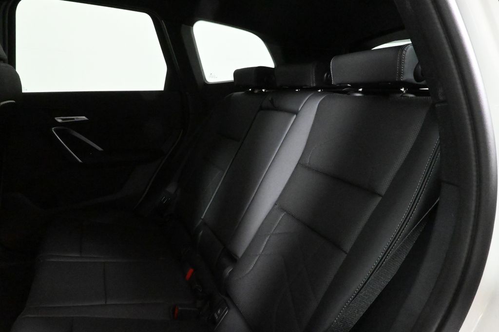 Thumbnail: 2026 BMW X1 - 4