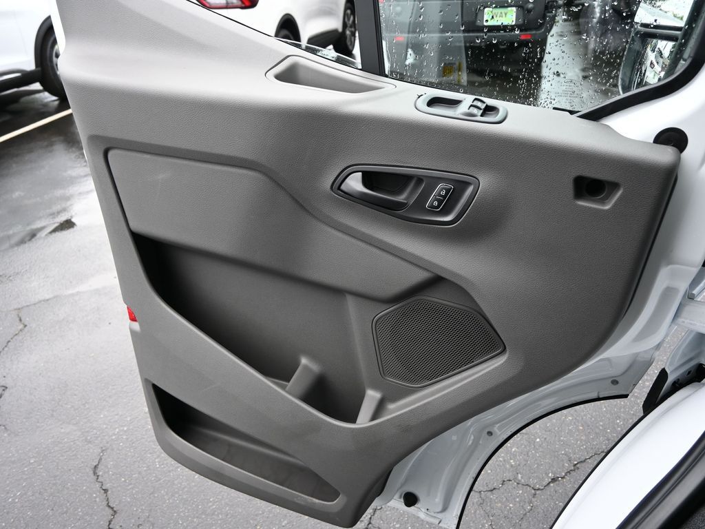 2025 Ford Transit 350