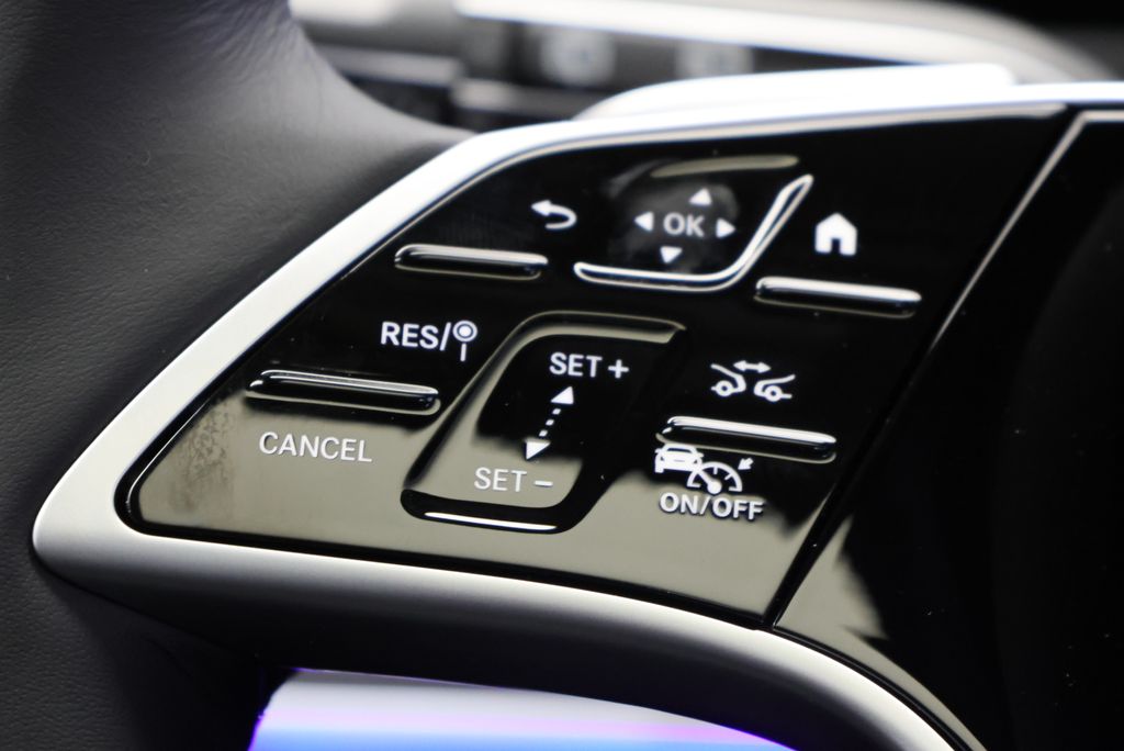 Thumbnail: 2026 Mercedes-Benz GLE - 21