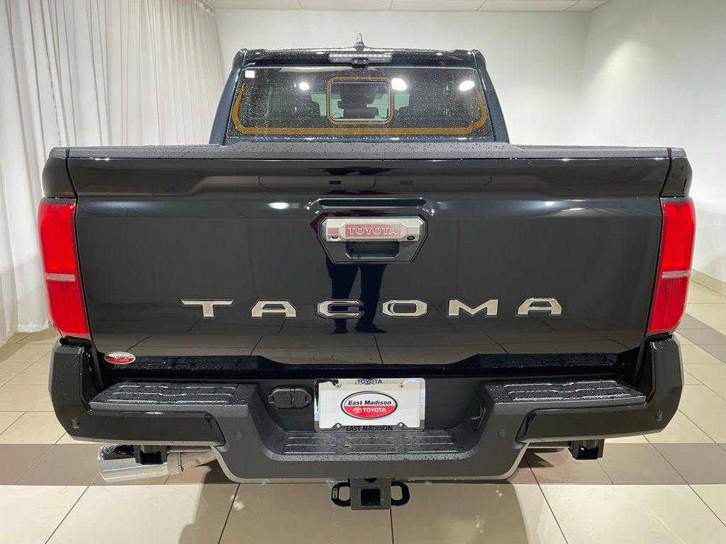 2025 Toyota Tacoma Limited 4