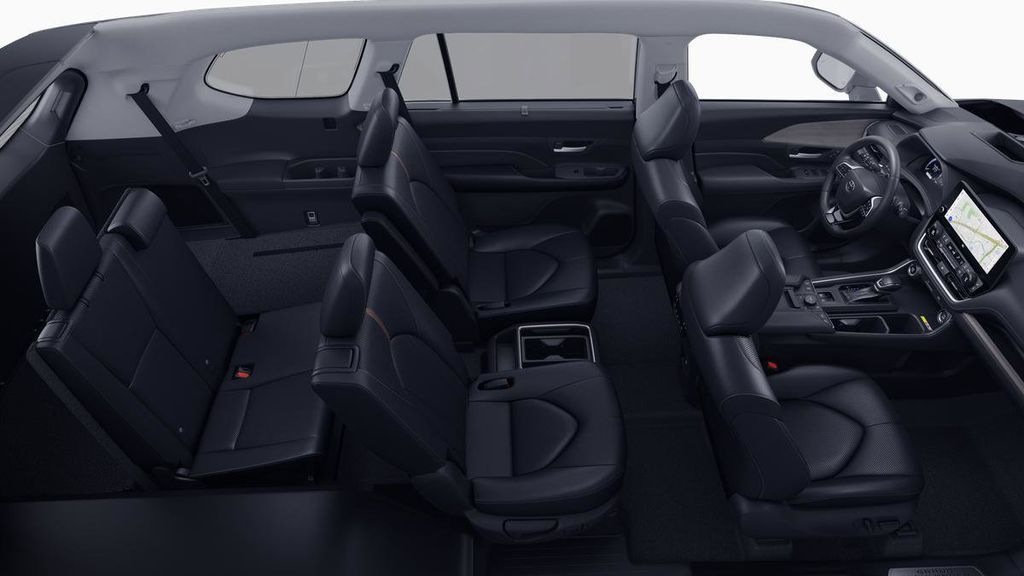 Thumbnail: 2025 Toyota Grand Highlander - 22