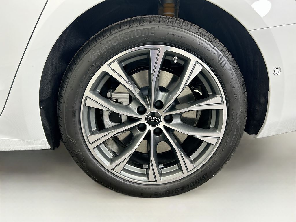 Thumbnail: 2026 Audi A6 - 32