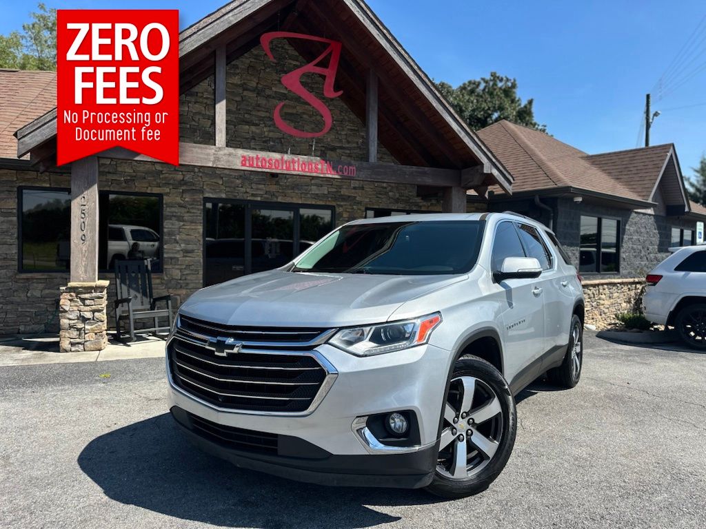 Silver Ice Metallic 2021 Chevrolet Traverse SUV / Crossover Front-Wheel Drive 9-Speed Automatic