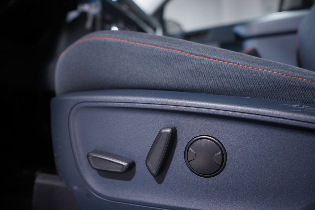 Thumbnail: 2022 Ford Maverick - 18