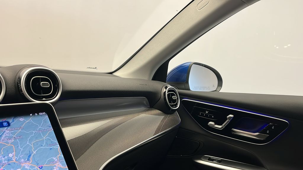 2025 Mercedes-Benz GLC 350 21