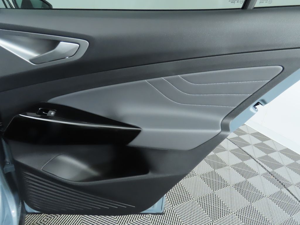 2025 Volkswagen ID.4 Pro S 28