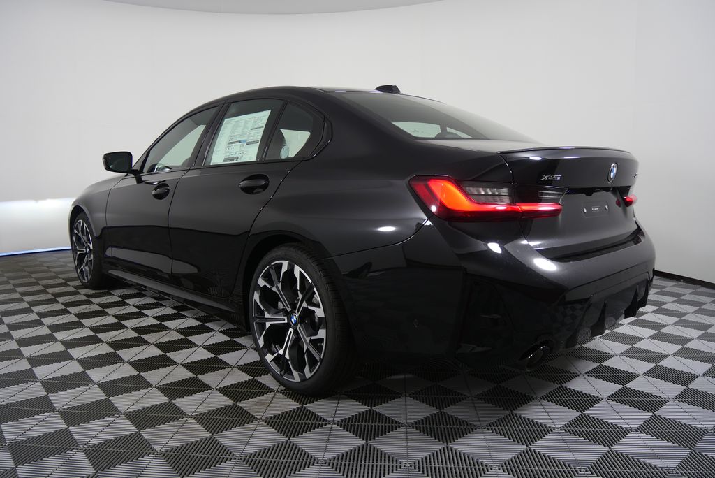 Thumbnail: 2026 BMW 3 Series - 5