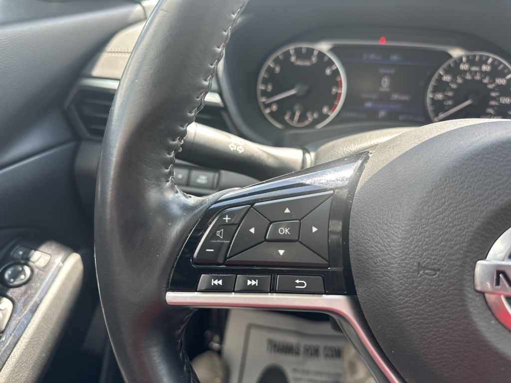 2022 Brilliant Silver Metallic Nissan Altima 2.5 SV FWD Sedan