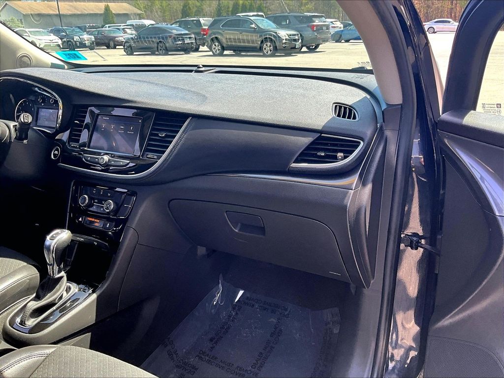 2021 Buick Encore — photo 13