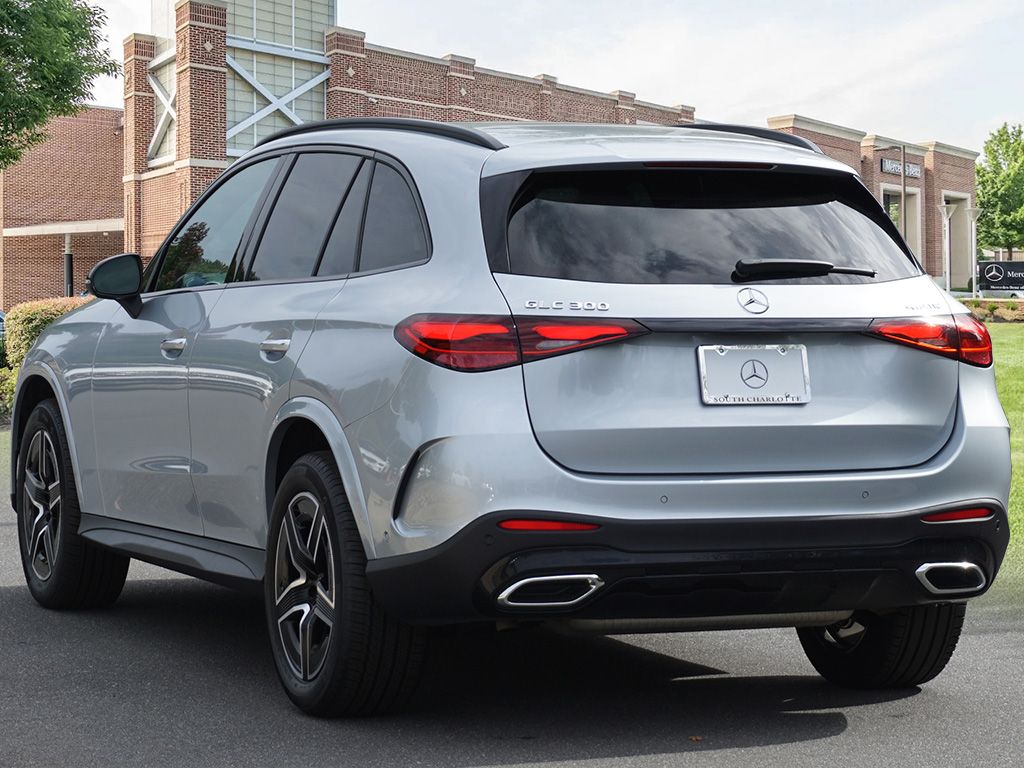 Thumbnail: 2025 Mercedes-Benz GLC - 7