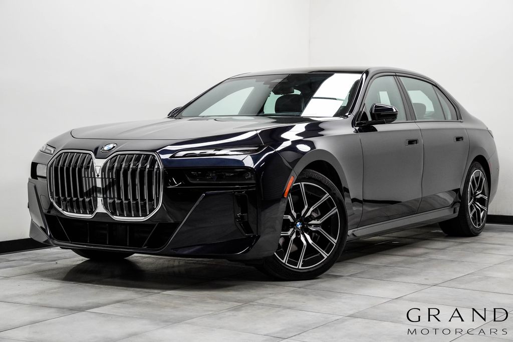 Carbon Black Metallic 2025 BMW 7 Series Sedan All-Wheel Drive 8-Speed Automatic