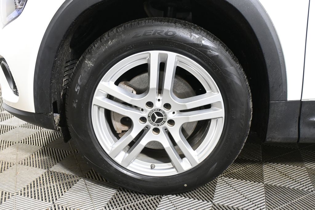 Thumbnail: 2022 Mercedes-Benz GLB - 12