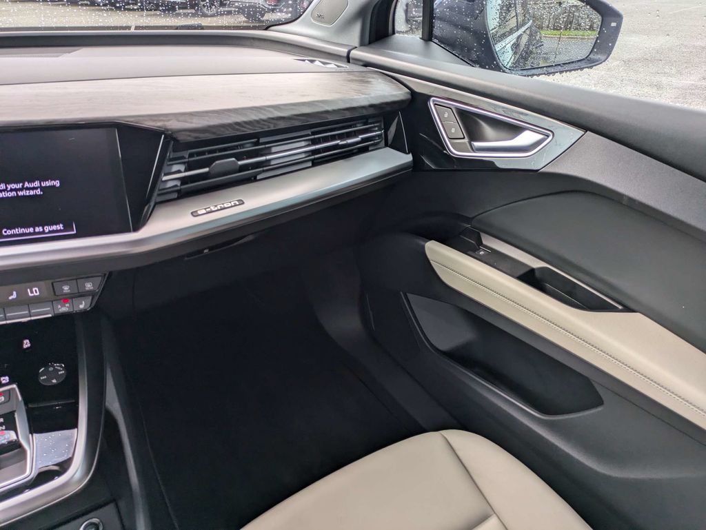 2025 Audi Q4 e-tron Prestige 55 quattro