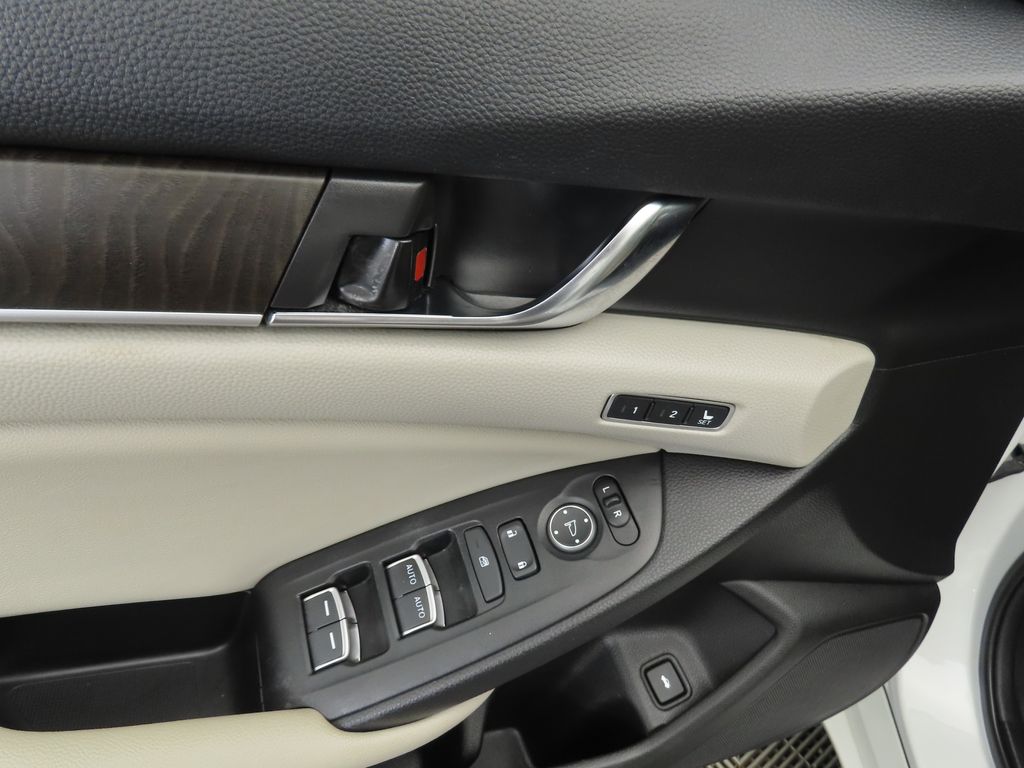 Thumbnail: 2021 Honda Accord - 23