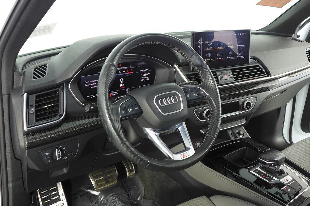 Thumbnail: 2022 Audi SQ5 - 30