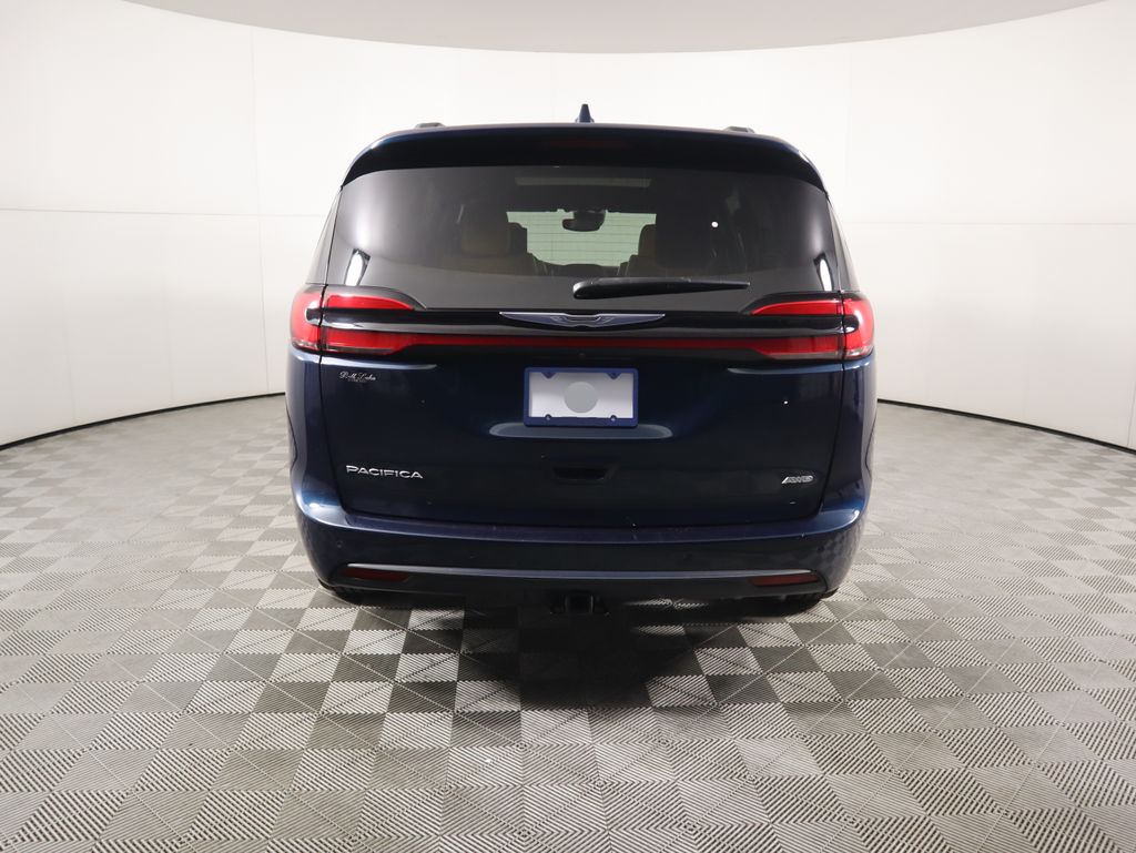 Thumbnail: 2022 Chrysler Pacifica - 6