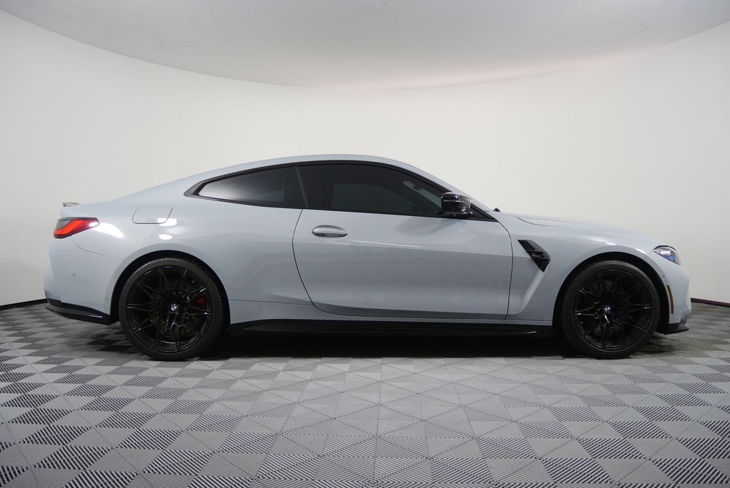 Thumbnail: 2024 BMW M4 - 2