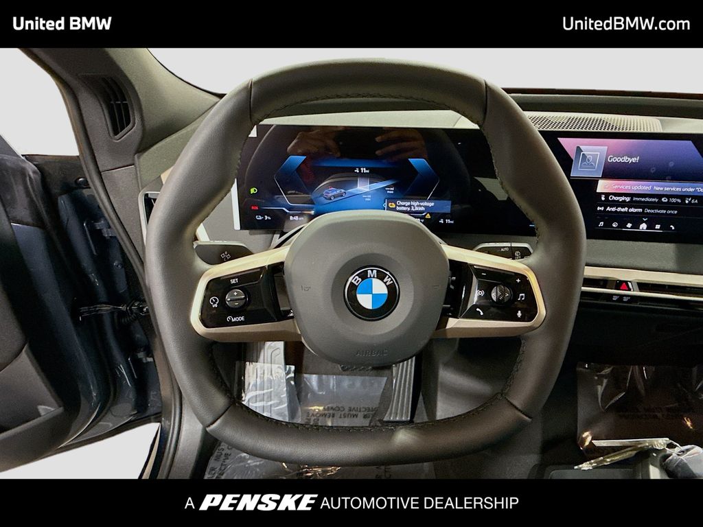 Thumbnail: 2026 BMW iX - 6