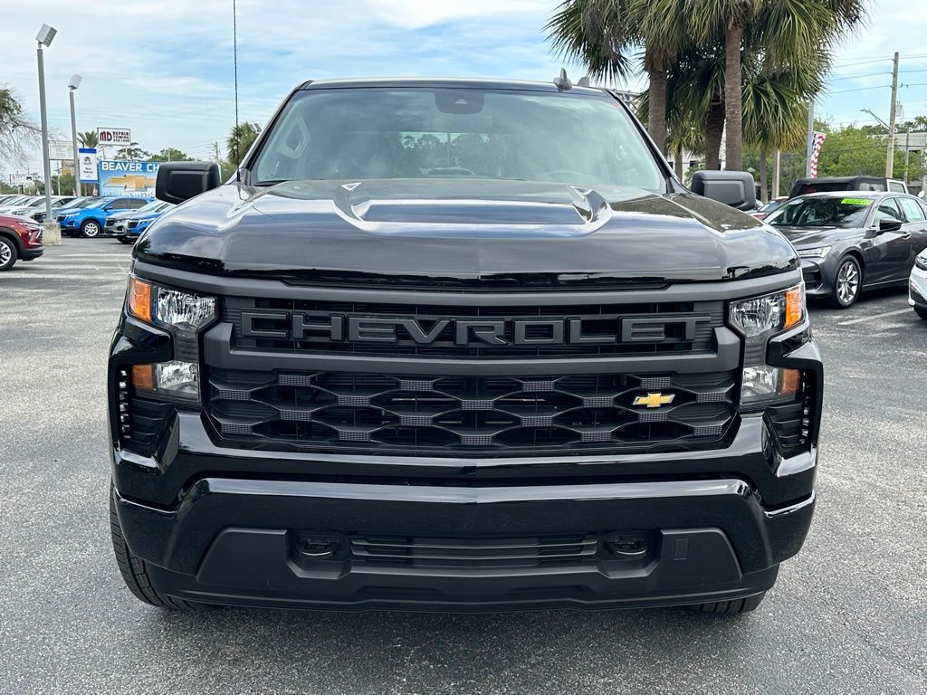 2024 Chevrolet Silverado 1500 Custom 3