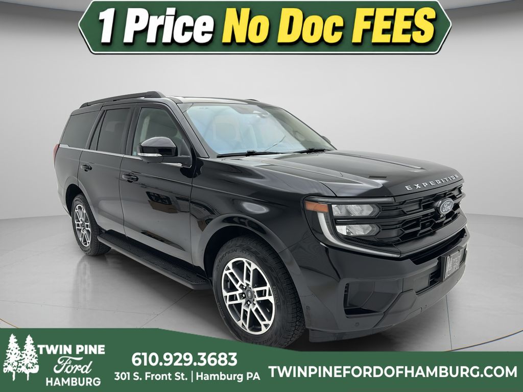 Black Metallic 2025 Ford Expedition SUV / Crossover Four-Wheel Drive Automatic
