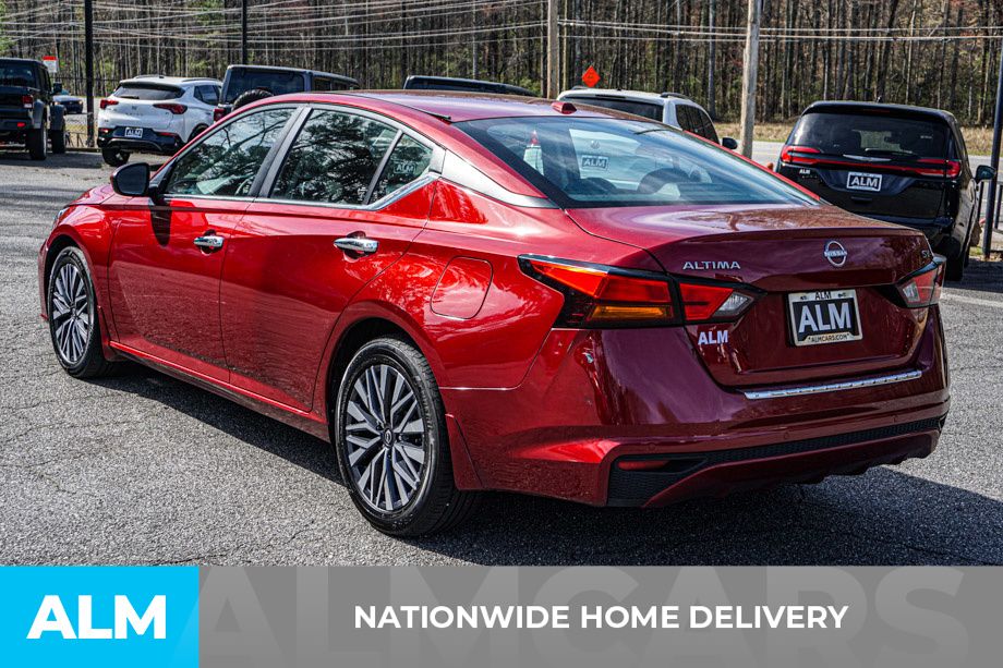 2023 Nissan Altima 2.5 SV photo 4