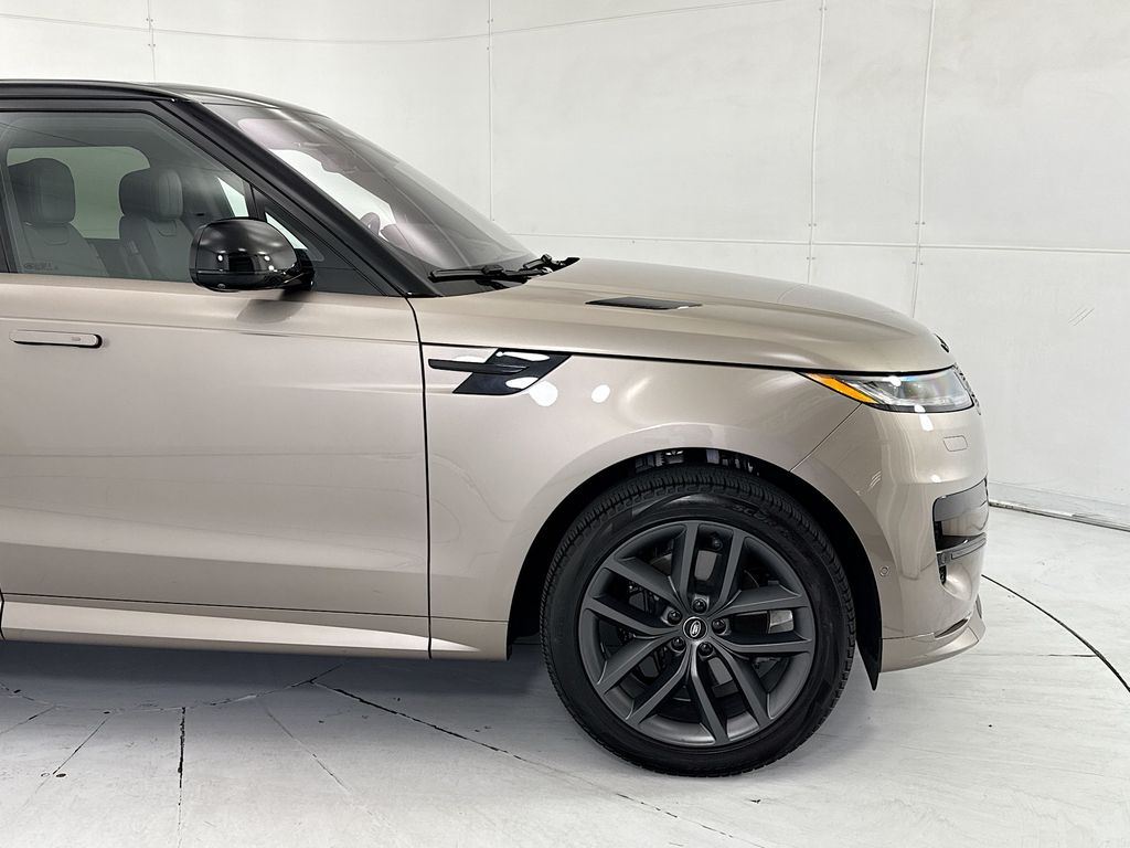 Thumbnail: 2023 Land Rover Range Rover Sport - 11
