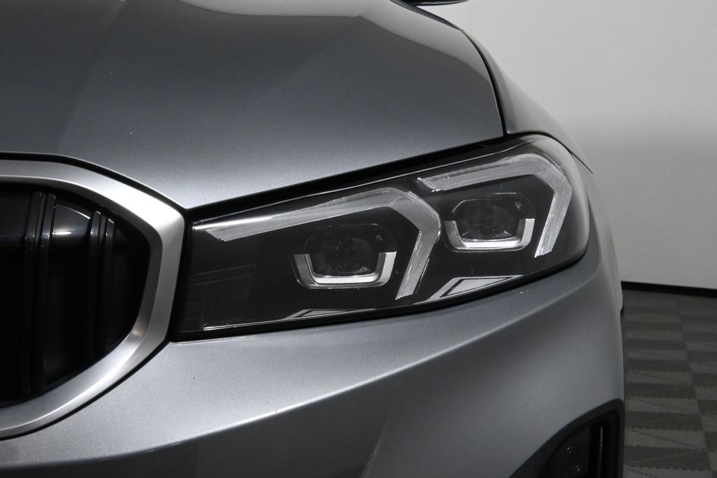 Thumbnail: 2023 BMW 3 Series - 11