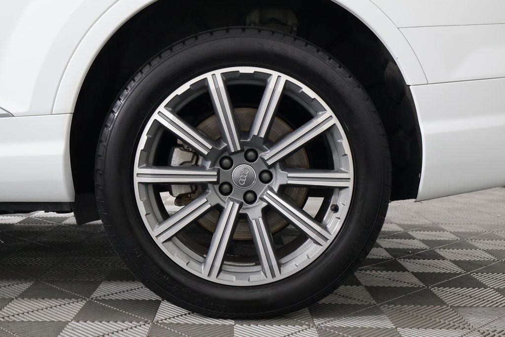 Thumbnail: 2019 Audi Q7 - 17