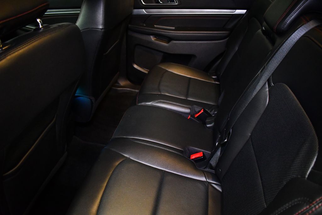 Thumbnail: 2017 Ford Explorer - 29