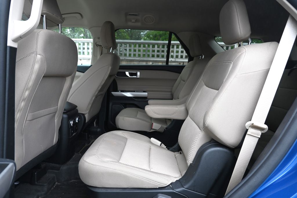 2022 Ford Explorer XLT 11