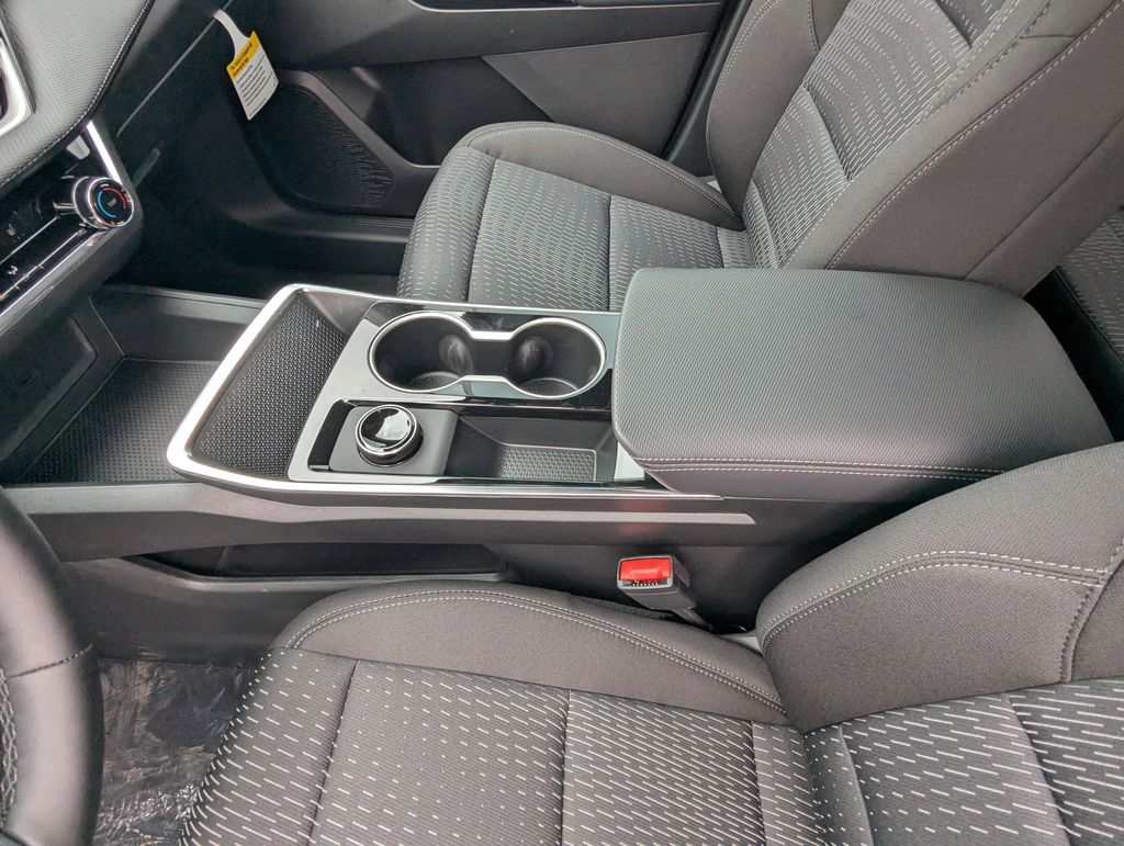 new 2026 Chevrolet Equinox car, priced at $27,995
