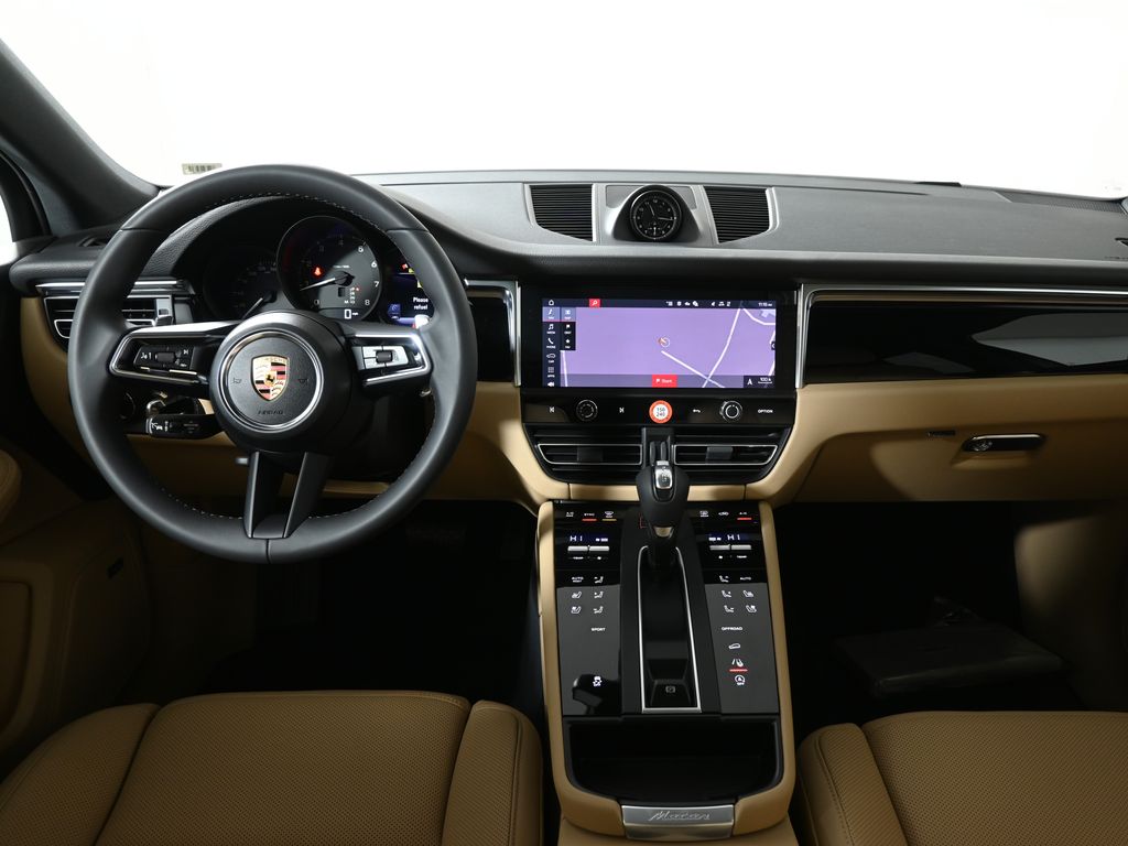 Thumbnail: 2026 Porsche Macan - 16