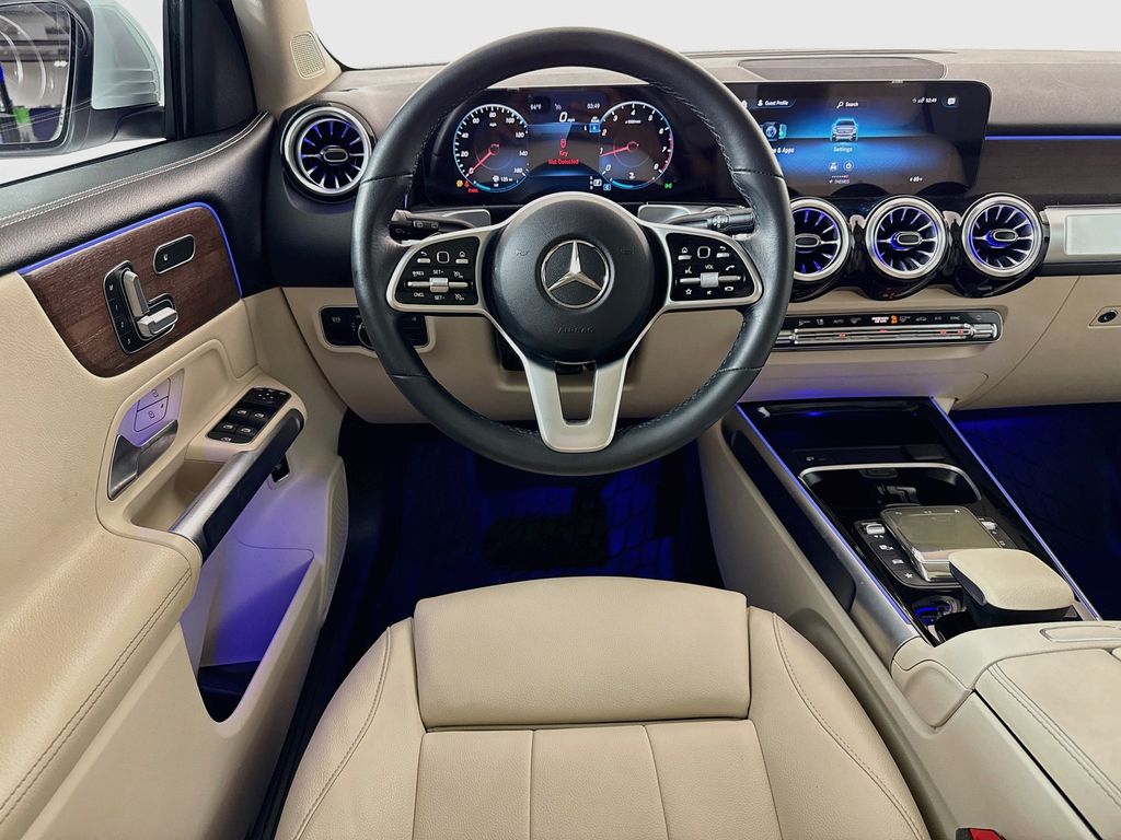Thumbnail: 2023 Mercedes-Benz GLB - 24