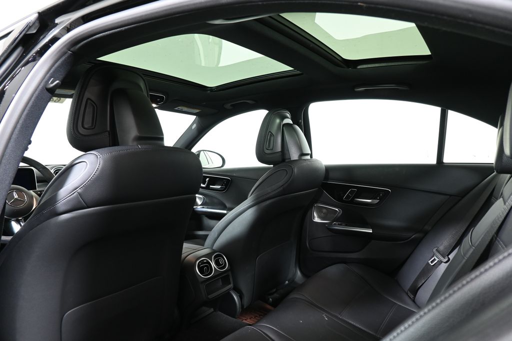 Thumbnail: 2022 Mercedes-Benz C-Class - 6