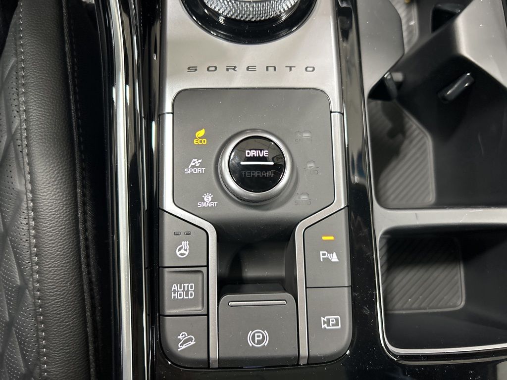 new 2026 Kia Sorento Hybrid car, priced at $44,545